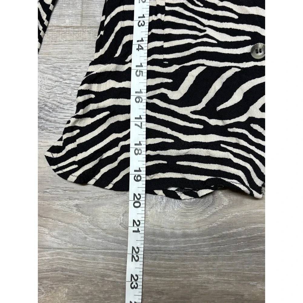 Used H&M Womens Black White Zebra Print Long Sleeve Top US Size 8 Excellent Cond - Picture 8 of 8